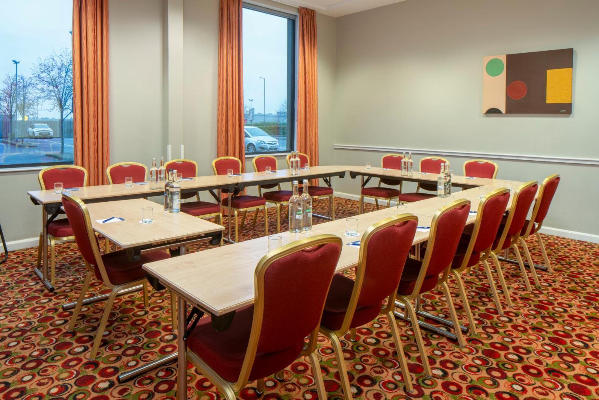 Holiday Inn Express Antrim, An Ihg Hotel Ngoại thất bức ảnh